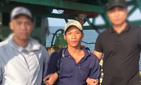 Tóm gọn đối tượng truy nã đặc biệt nguy hiểm khi đang lẩn trốn trên biển