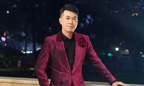 Hồ Trung Dũng dừng dạy học để đi hát, lâu lâu xuất hiện khiến dân mạng 'sốc' vì visual tuổi U50