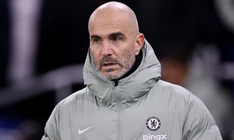 HLV Maresca 'đi đêm' sau lưng Chelsea?