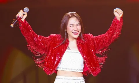 Vòng eo quyến rũ của Mỹ Tâm khi mặc áo crop top