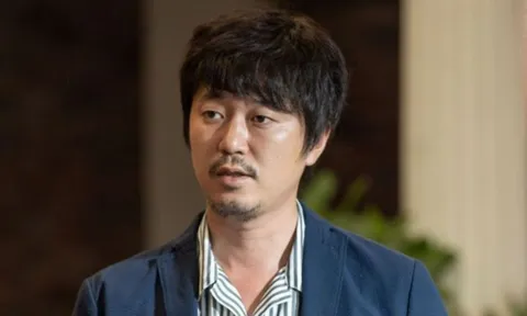 Tranh cãi chuyện nam diễn viên Arai Hirofumi trở lại showbiz sau bê bối đời tư, phải ngồi tù