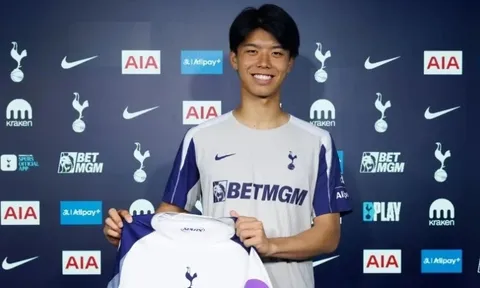 Cầu thủ Nhật Bản vỡ mộng ở Tottenham