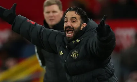 Amorim tự đẩy mình ra khỏi Manchester United