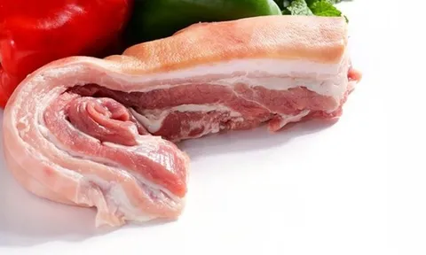 Giá heo hơi hôm nay 4/1: Đầu tuần điều chỉnh trái chiều, giữa tuần chững giá, giao dịch trong khoảng 62.000 - 69.000 đồng/kg