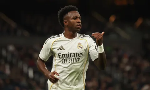 Khi Xabi Alonso quát Vinicius