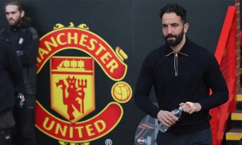 Vụ Amorim phơi bày mặt điên rồ ở Premier League