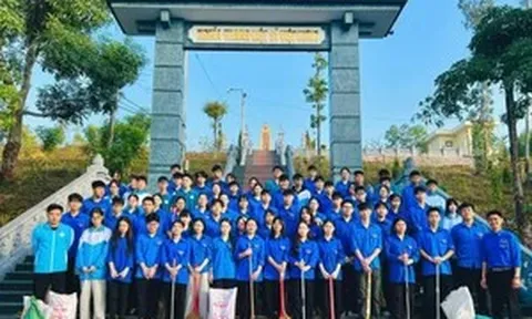 Trường Nguyễn Bỉnh Khiêm tổ chức hoạt động giáo dục 'Uống nước nhớ nguồn'