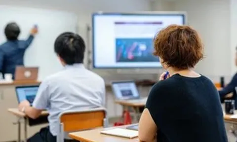 Trường học Anh hướng nghiệp cho người lao động