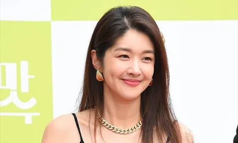 'Mẹ hai con' Kim Bin Woo khoe vóc dáng không chút mỡ thừa, vòng eo nhỏ gọn gây trầm trồ