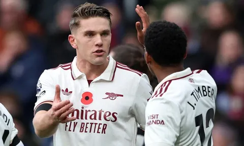 Roy Keane gọi Gyokeres là 'bom xịt'