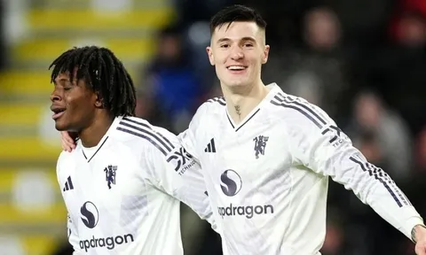 Sesko lập cú đúp sau 11 trận tịt ngòi