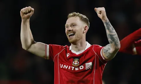 Đội của diễn viên Hollywood tạo địa chấn ở FA Cup