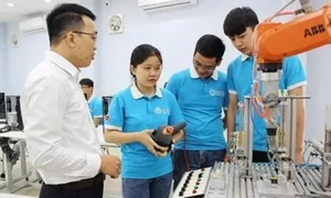 Định vị trung học nghề