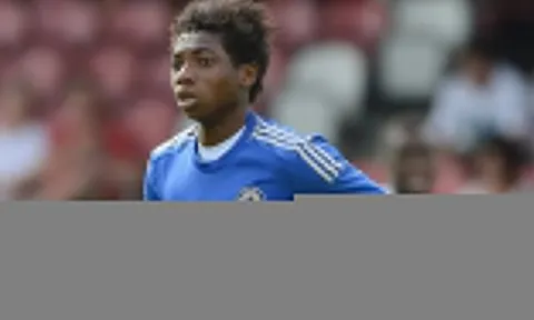 Cựu cầu thủ Chelsea cận kề cái chết