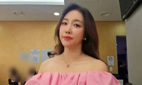 Nữ ca sĩ Sook Haeng phản bác nghi vấn ngoại tình