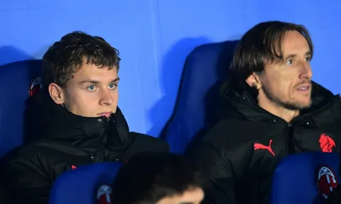 Con trai Ibrahimovic rời Milan