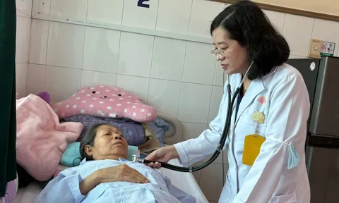 Thời tiết se lạnh, nhiều người cao tuổi ở TP.HCM nhập viện 0