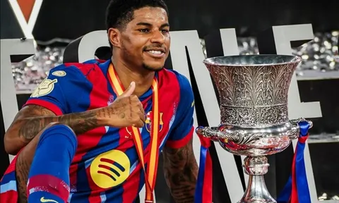 Cầu thủ Barcelona hô tên Rashford