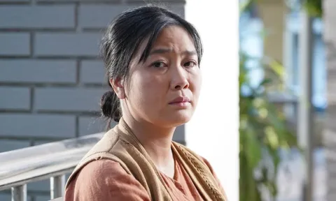 Lương Ngọc Dung 'Thương ngày nắng về' thông báo ly hôn, Lan Phương lập tức nói một câu