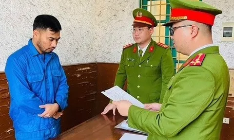 Khởi tố nguyên giám đốc ngân hàng chiếm đoạt hàng tỷ đồng