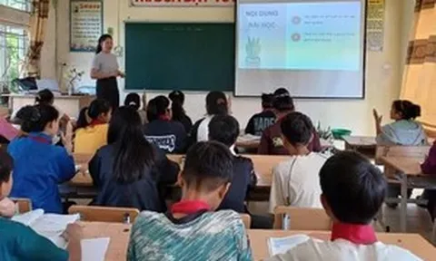 Chuyển trường qua Cổng dịch vụ công: Giảm giấy tờ, minh bạch quy trình