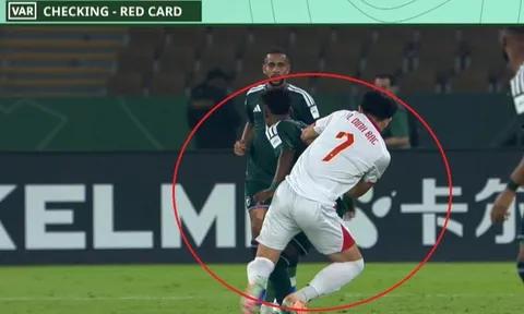 Khoảnh khắc khiến U23 Việt Nam thót tim