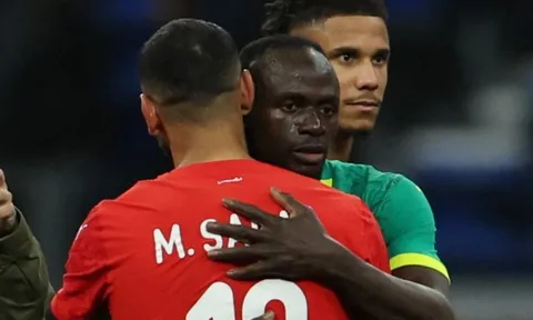 Mane cho Salah biết ai là ‘vua châu Phi’