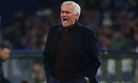 Mourinho nguy cơ bị sa thải