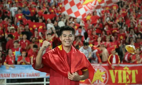 Hiểu Minh ghi dấu ấn bằng những pha giải nguy