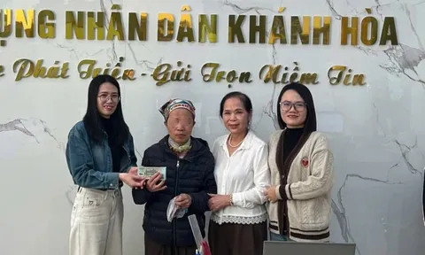 Cụ bà ở Ninh Bình bí mật rút sổ tiết kiệm 70 triệu đồng, đang chờ nhận tiền thì công an mời làm việc