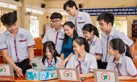 Số hóa sách giáo khoa và hệ sinh thái học liệu số: Mở rộng cơ hội học tập