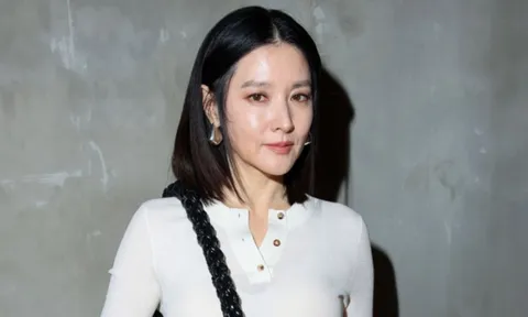 Bí quyết giúp 'Nàng Dae Jang Geum' Lee Young Ae giữ nhan sắc căng tràn ở tuổi 54