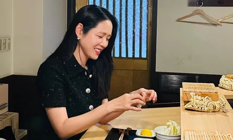 Son Ye Jin hiếm hoi khoe quý tử, khoảnh khắc ngọt ngào khiến fan 'tan chảy'