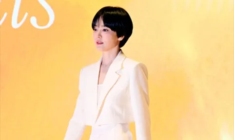 Song Hye Kyo gửi lời nhắn cho chính mình: 'Hãy yêu bản thân thật nhiều'