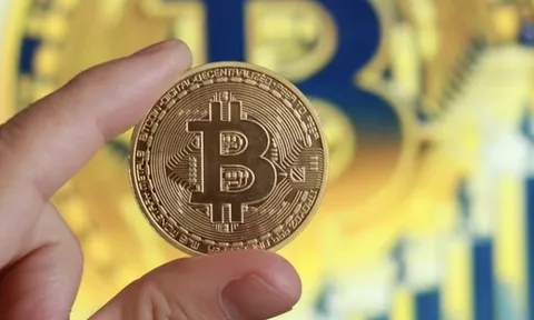 Thị trường tiền số hôm nay, 15-1: Bitcoin phát tín hiệu bất thường