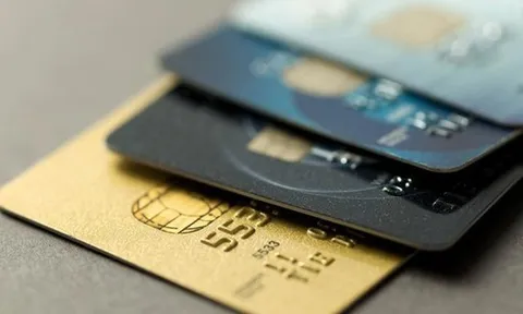 Thấy khách thanh toán đầy đủ, ngân hàng tăng hạn mức thẻ tín dụng lên 500 triệu đồng: Kết quả "mắc kẹt" hơn 850 triệu đồng nợ xấu