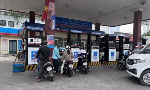 Doanh nghiệp bán lẻ xăng dầu lại "kêu trời" vì chiết khấu thấp kéo dài