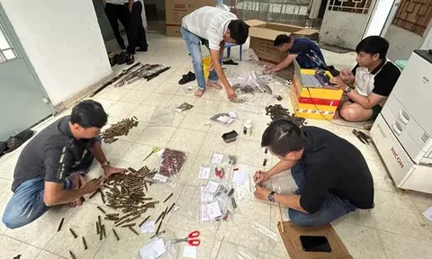 Triệt phá đường dây mua bán, tàng trữ vũ khí quân dụng quy mô lớn, khởi tố 13 bị can