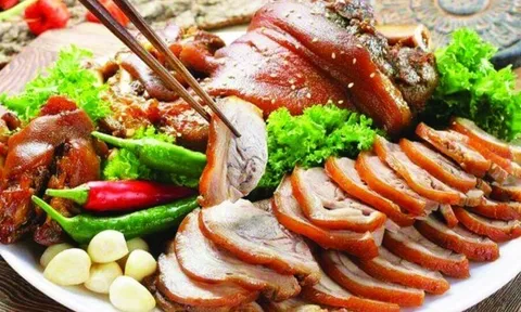 Giá heo hơi hôm nay 16/1: Nhiều địa phương miền Trung, miền Nam theo đà tăng; cả nước giao dịch trong vùng giá 66.000 - 76.000 đồng/kg