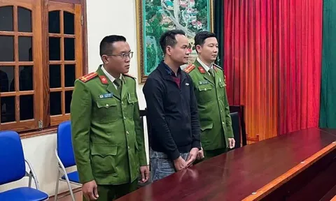 Tạm giữ lái xe gây tai nạn trên quốc lộ 6 khiến 3 người tử vong