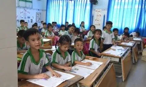TPHCM nhiều nơi vẫn thiếu trường lớp, tỉ lệ học sinh học 2 buổi/ngày còn thấp