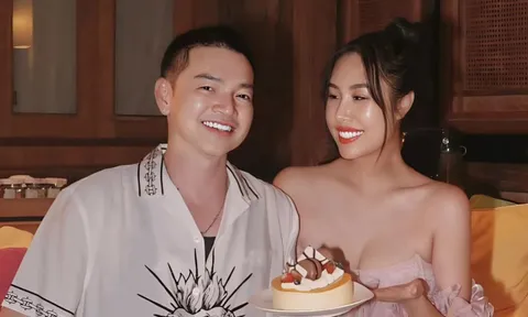 Nghệ sĩ Quang Minh và vợ kém 37 tuổi khoe tin vui