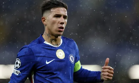 Tranh cãi trong trận thắng của Chelsea