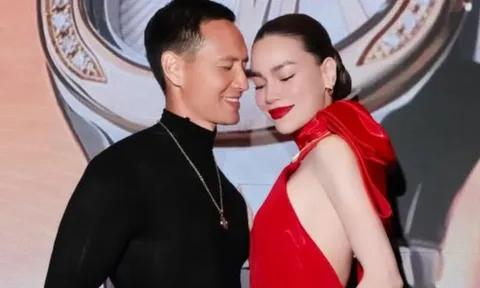 Hồ Ngọc Hà diện đầm cắt xẻ táo bạo, tình tứ bên Kim Lý