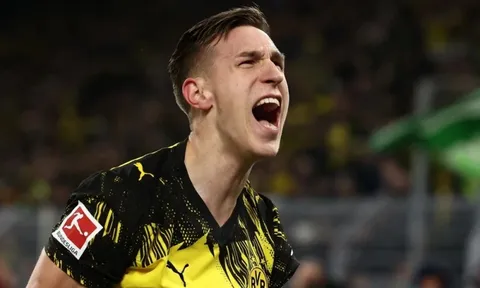 Barcelona mạnh tay vá hàng thủ