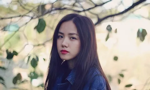 Loạt ảnh hiếm gây sốt của 'vợ quốc dân' Phương Ly