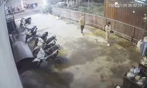 Ghen tuông, người đàn ông tấn công bạn gái ở quán karaoke