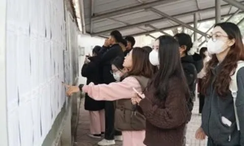 Thí sinh Nghệ An dự thi vòng 2 tuyển dụng viên chức