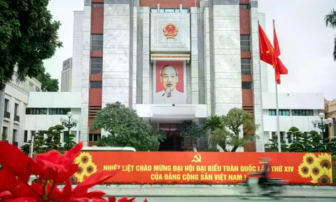 Người dân Thủ đô gửi trọn niềm tin vào những quyết sách sau Đại hội XIV của Đảng