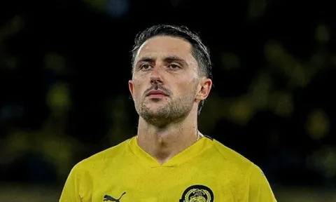 Cầu thủ nhập tịch Malaysia mở đường trở lại La Liga